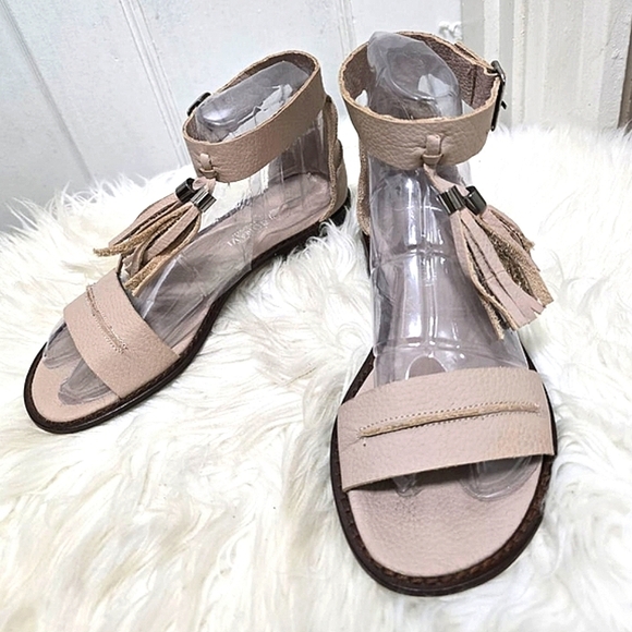 Bonavi Open Toe Tassel Ankle Strap Gladiator Leather Sandals. Size 7🌴✌️ - Picture 3 of 7